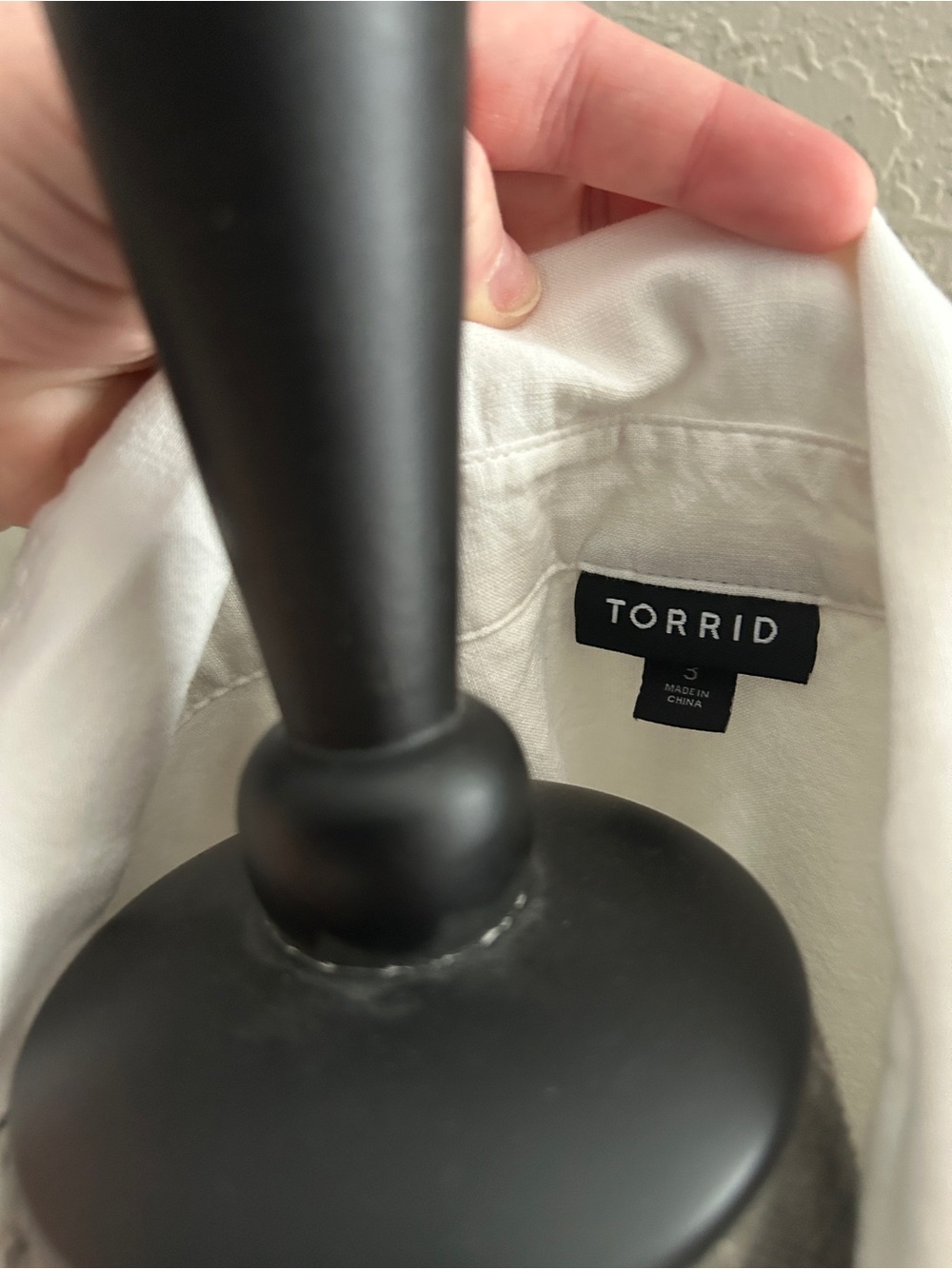 While button up - Picture 3 of 3